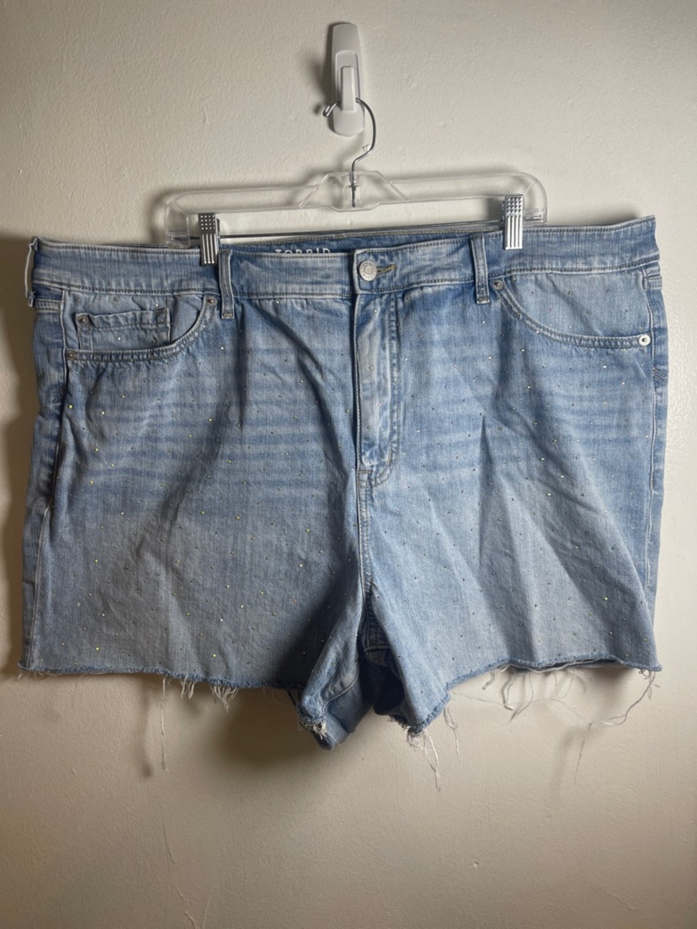 torrid Light Wash Denim High-Rise Cutoff Shorts with Paint Speckle Size: 24